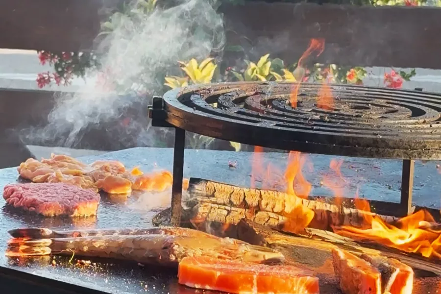 Quand le feu s’invite à table : nos soirées Brasero à l’Auberge du Kochersberg